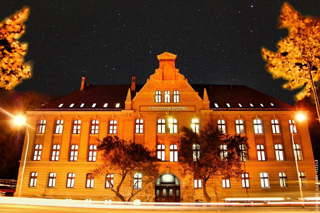 Younior-Hotel Stralsund Buitenkant foto