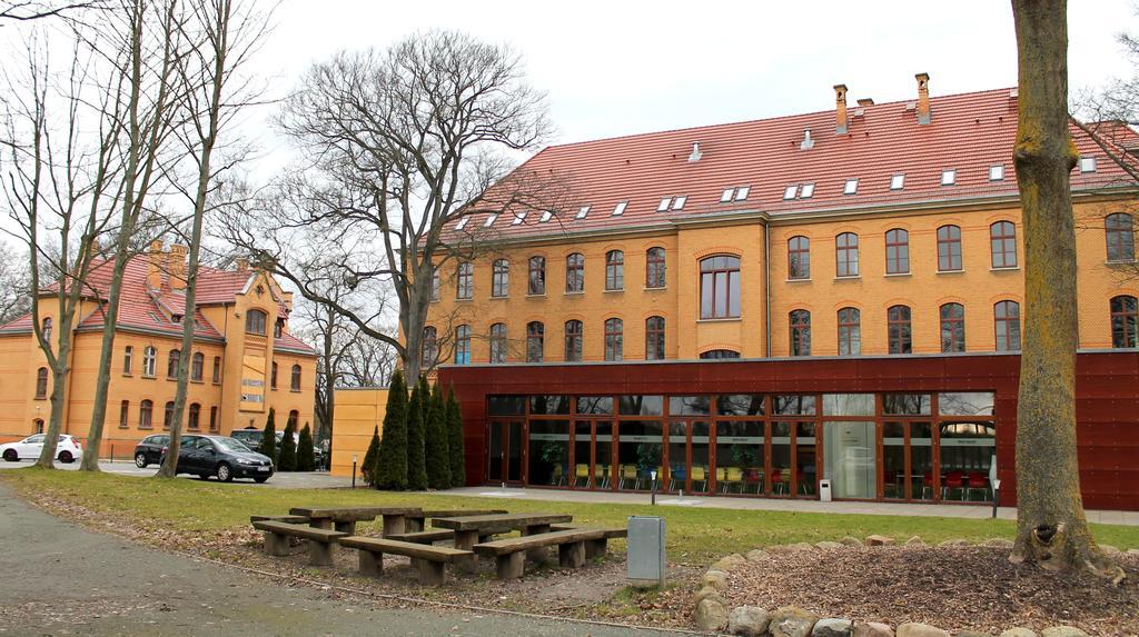 Younior-Hotel Stralsund Buitenkant foto