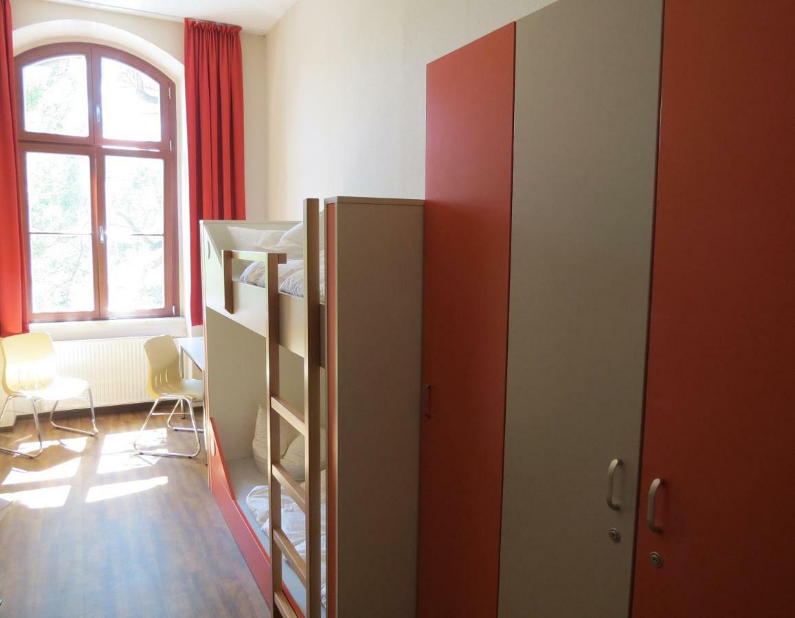 Younior-Hotel Stralsund Buitenkant foto